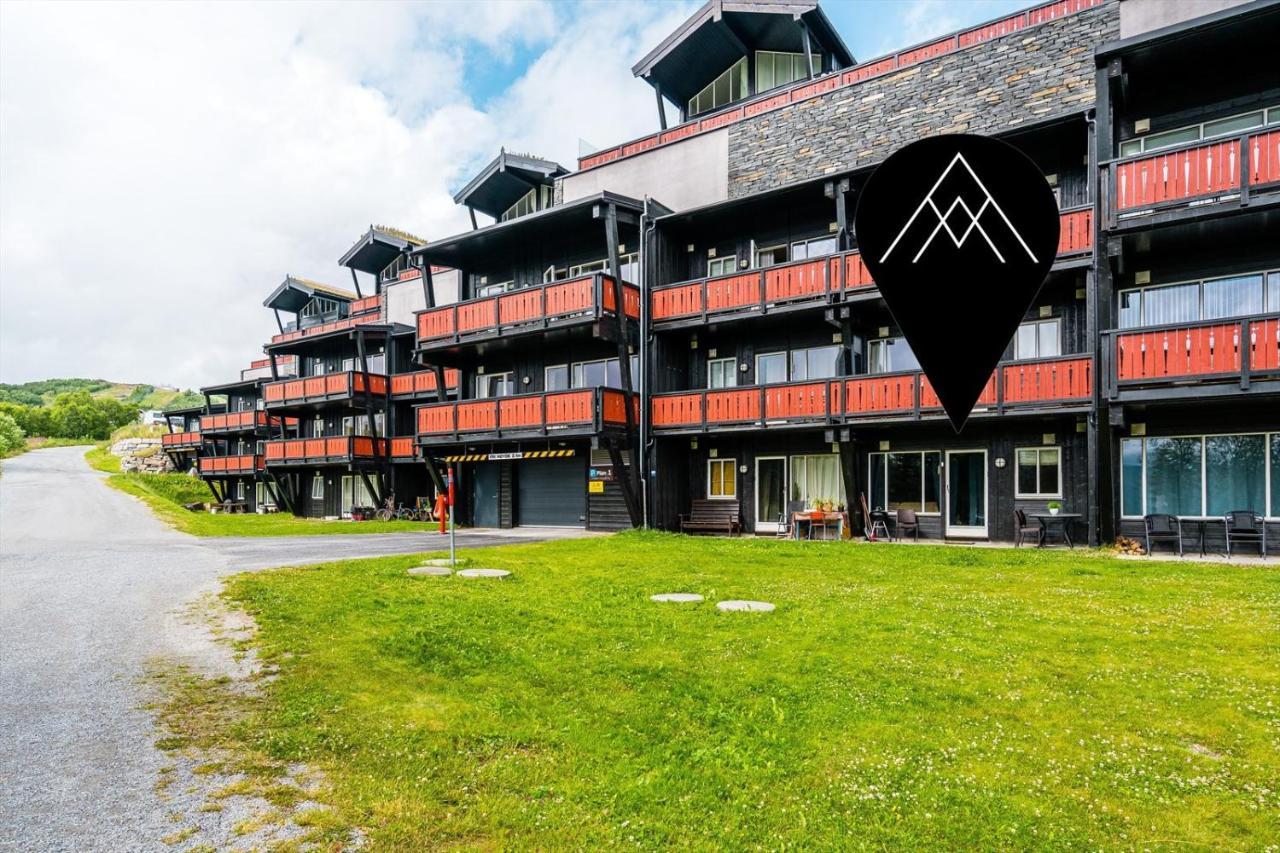 Leilighet Beitostolen Sentrum, Terrasse Og Innendors Parkering Exterior photo