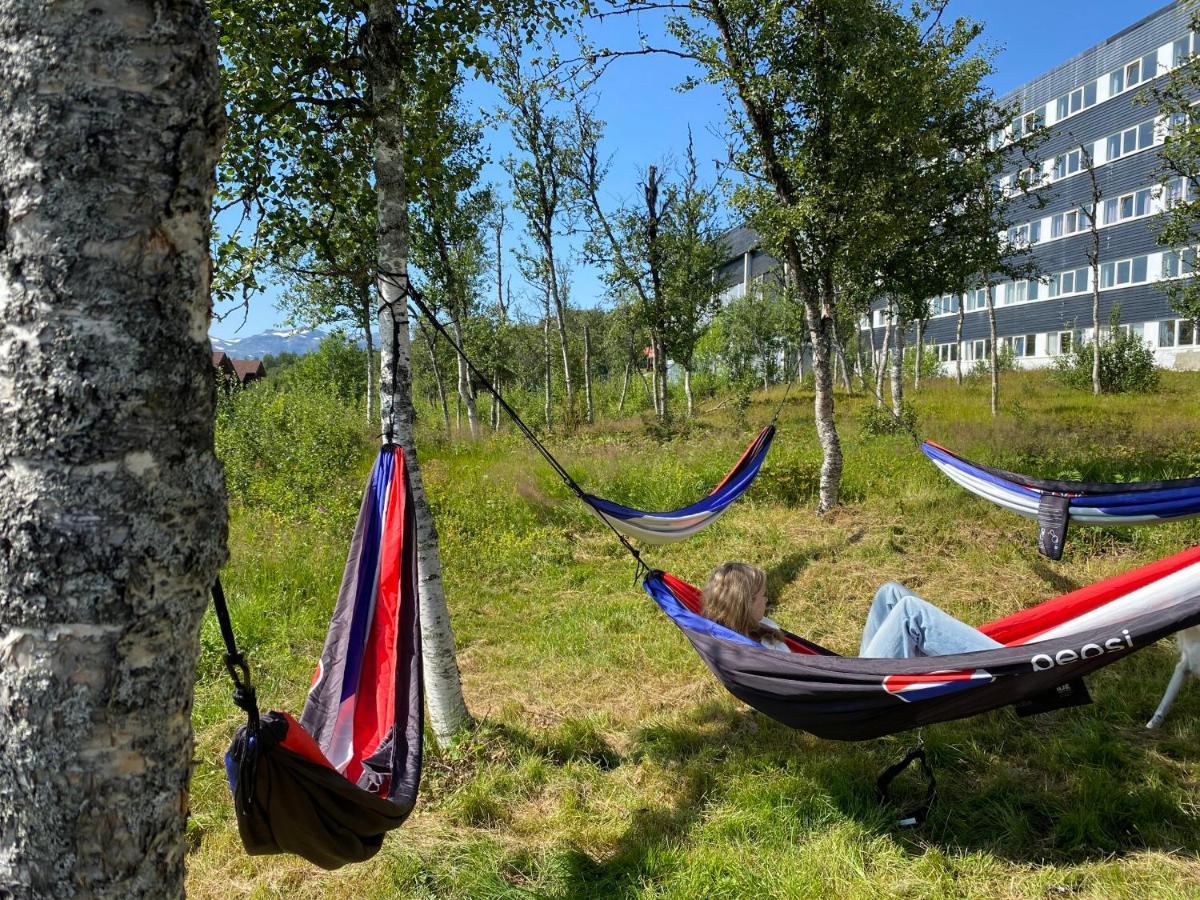 Leilighet Beitostolen Sentrum, Terrasse Og Innendors Parkering Exterior photo